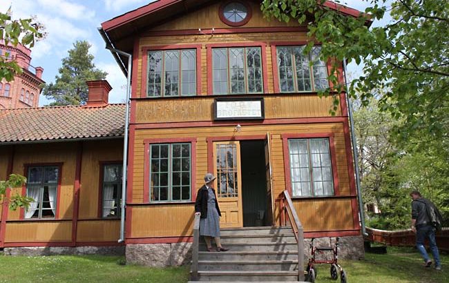 Foto av ordenshuset Brofästet på Skansen