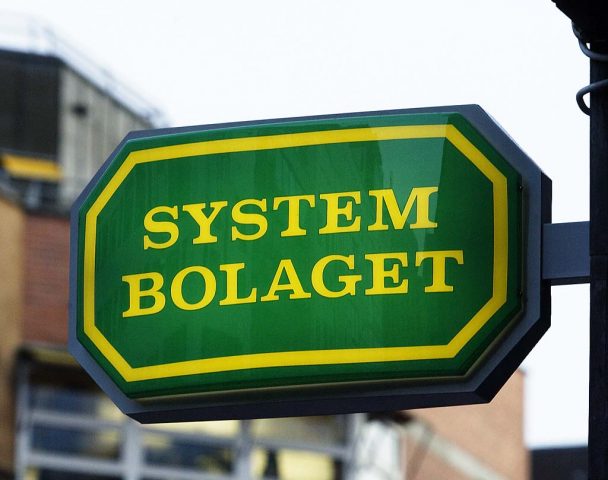 Foto av Systembolagsskylt
