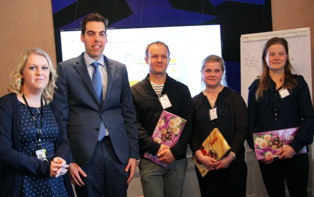 Foto av Lena Hallengren, Robert Åkesson, Olle Brick, Rebecca Palmstierna och Tove Karlsson.