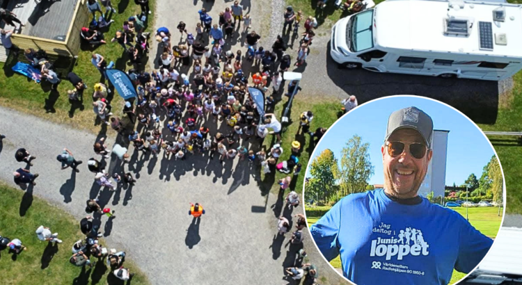 Barn springer för att samla in pengar till Världens Barn
